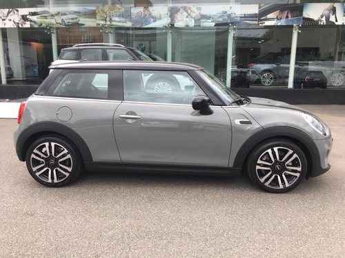 Mini Cooper Pepper F56 - Auto Munich
