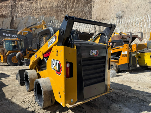 Minicargador Caterpillar 262d Año 2018