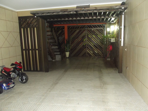Sobrado 3 Dorms, (3 Suites),5 Banheiros, Garagem 5 Carros, Cozinha,churrasqueira