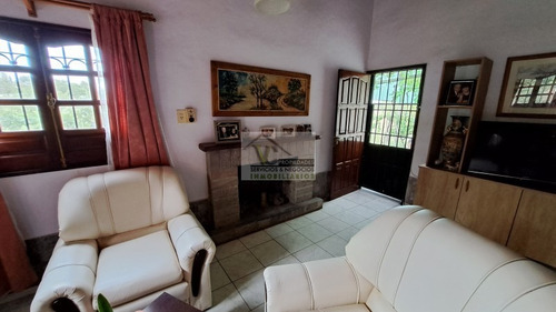 Inversor Vendo Complejo De 3 Cabanas Con 2 Has De Ciruela D'agen Con Tela Antigaranizo, Galpon, Gas, Agua, Luz, Derecho De Riego. Rama Caida, San Rafael, Mendoza.