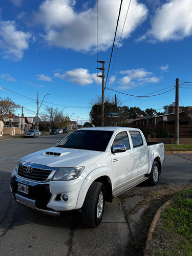Toyota Hilux 3.0 Cd Srv Cuero 171cv 4x4 5at