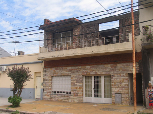 Vivienda Adaptada Para Dos Familias