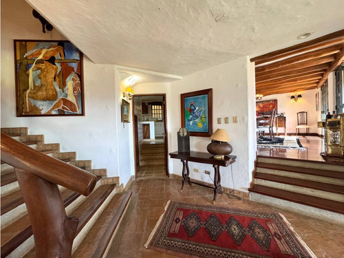 Vendo Casa 730m2 La Lagunita 0094