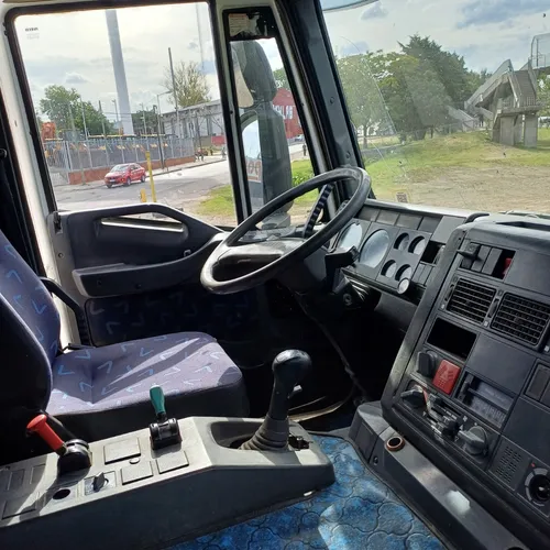 Camion Iveco Trakker 380t42