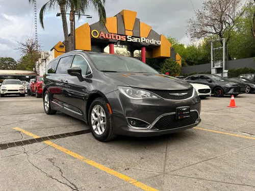 Chrysler Pacifica Limited 2018
