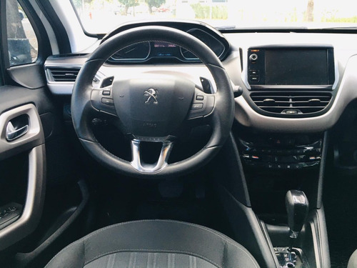 Imagem 5 de 12 de Peugeot 208 Griffe 1.6 Flex 16v 5p Aut.