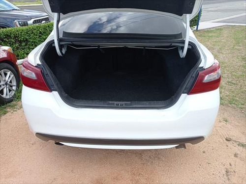 Imagen 8 de 11 de Nissan Altima