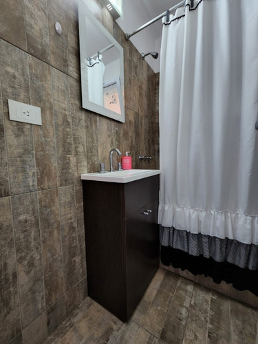 Imagen 10 de 15 de Hermosa Casa 4 Ambientes Con Parque En Los Robles