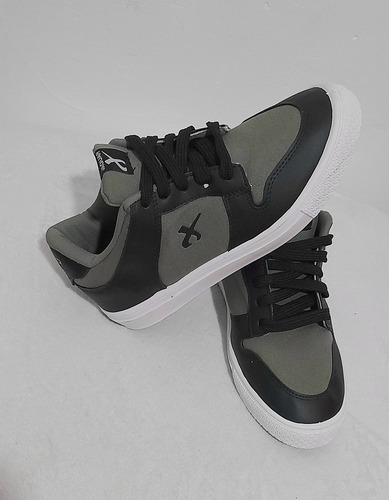 Zapatillas Jaguar Estándar Sin Género (Usado)