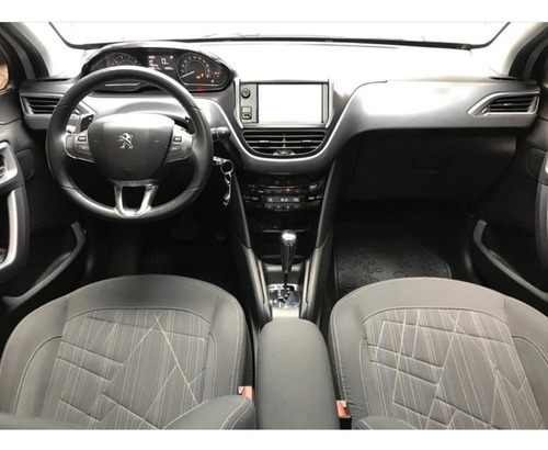 Peugeout 208
