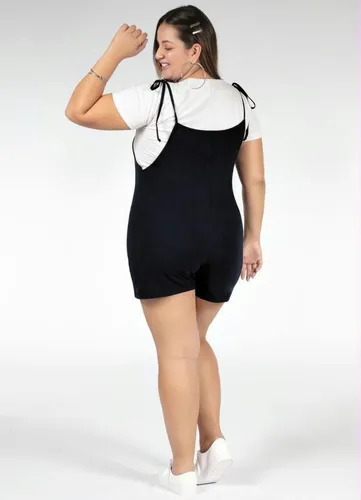 Jardineira preta sale plus size