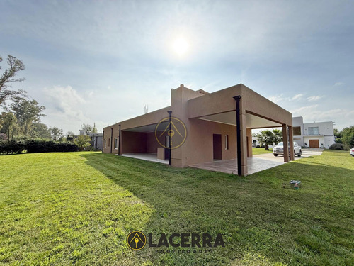 Casa 4 Ambientes A Estrenar En Santa Irene, Gran Lote De 2000 M²