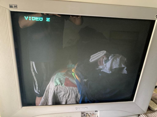 Imagen 2 de 4 de Tv Panasonic 21 Pulgadas, Defecto En Pantalla