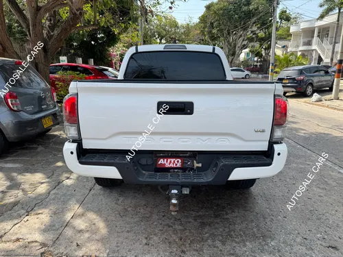 Toyota Tacoma SR5