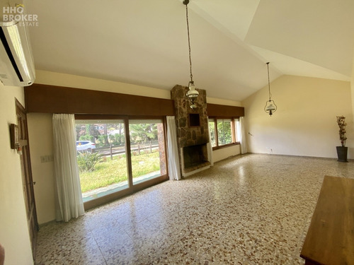 Casa A La Venta. San Rafael. Punta Del Este.- Ref: 2177