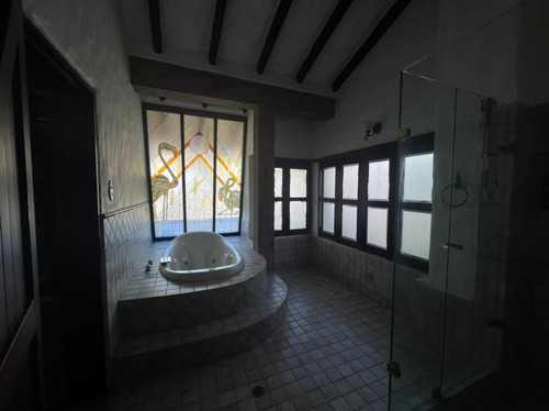 Imagen 16 de 20 de Se Vende Exclusiva Casa En Valle Arriba. Zp