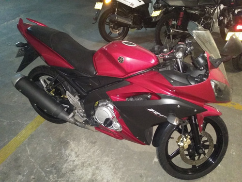 Yamaha R15 2010