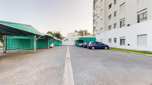 65 Entre 28 Y 29 La Plata - Departamento De Dos Dormitorios Con Cochera En Venta