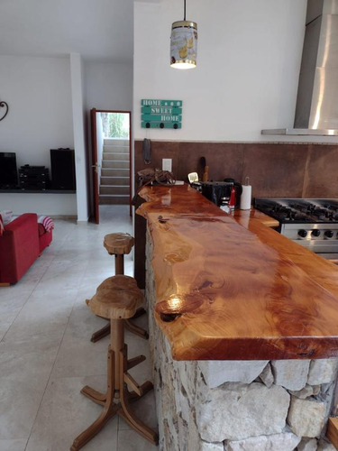 Casa En Venta - 4 Dormitorios 2 Baños - 950mts2 - Senderos Iii, Costa Esmeralda