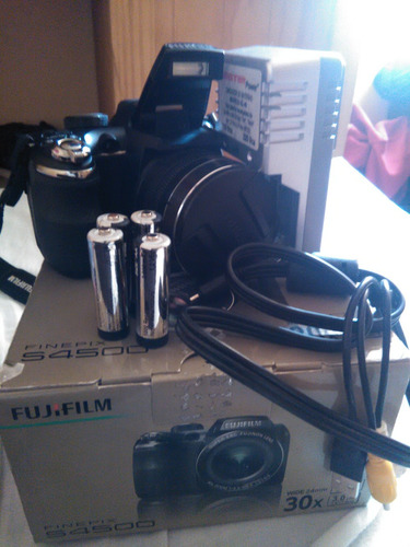 Camara Fujifilm S4500