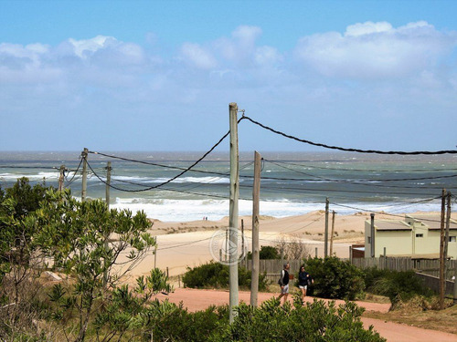 Maktub - 1 En Punta Del Diablo
