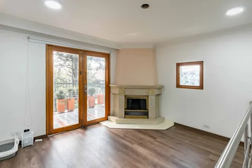 Casa En Arriendo En Sierras Del Moral. Cod V22942