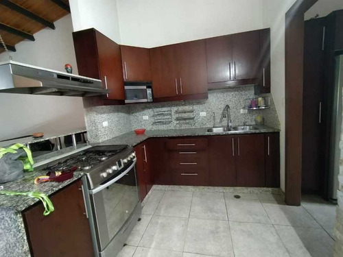 Imagen 3 de 14 de Cómoda Casa En Tiziana Villa, San Diego