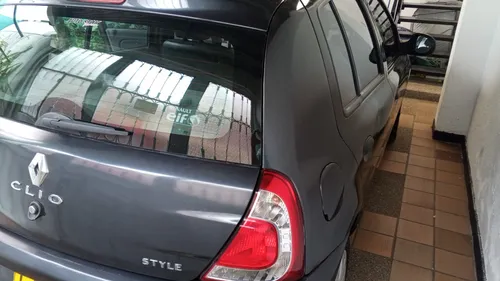 Renault Clio Iii 1.2 Style Ca