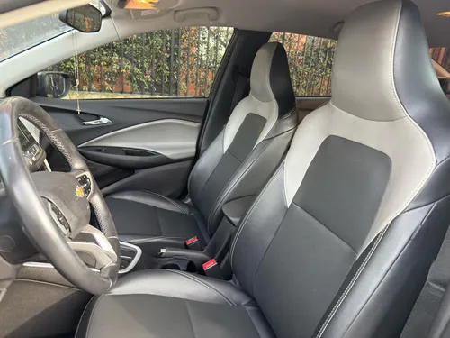 Chevrolet Onix 1.0T Premier Sedan At