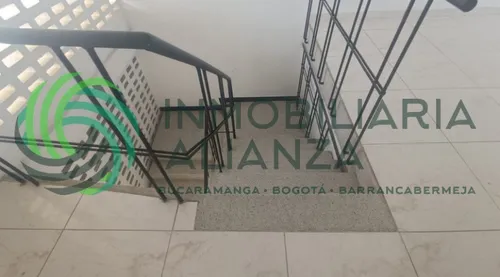 Casa En Venta En La Universidad. Cod V61531