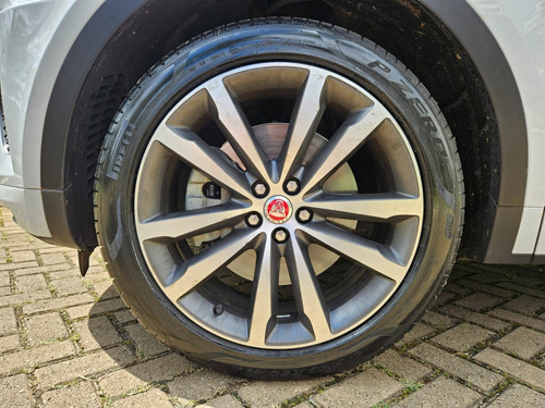 Jaguar E-Pace 2.0 16V P250 GASOLINA TURBO R-DYNAMIC SE AWD AUTOMÁTICO