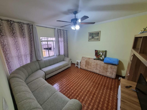 Casa De 2 Quartos E 2 Banheiros
