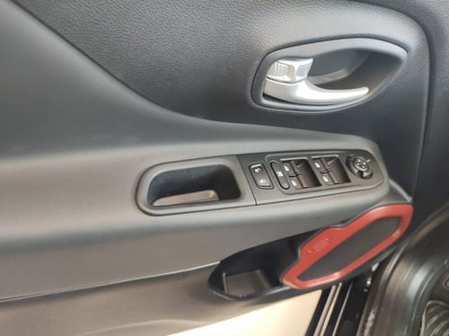 Imagen 5 de 18 de Jeep Renegade Trailhawk 1.3 Turbo 175 Cv 4 X 4 At9 Mc