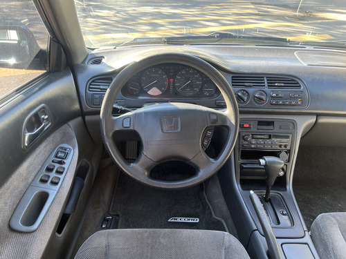 Honda Accord 2.2 Ex At