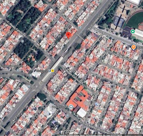 Sk09 Remate Bancario Casa En Av. Cristóbal Colón 2494, Colón, Guadalajara