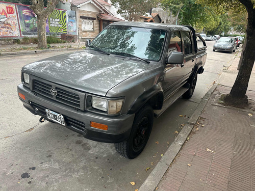 Toyota Hilux 2.8 D/cab 4x4 D Dlx