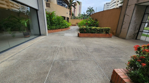 Imagen 4 de 17 de Venta Apartamento Los Mangos Ramses Suites Ii 165448 Andres Peña