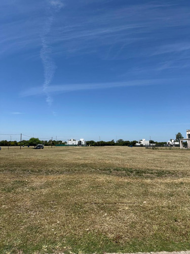 Vdo Lote Apto Duplex En Campos De Manantiales - 300 Metros