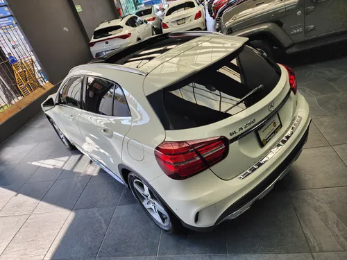 Mercedes-Benz Clase GLA 2.0 250 Cgi Sport Sin Techo At
