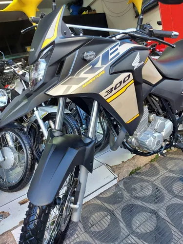 Xre 300 adventure 2022 deals