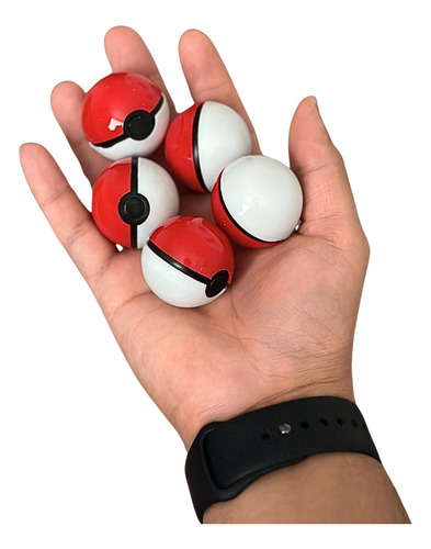 100 Pokebolas Con 1 Minifigura De Anime Adentro De Cada Una