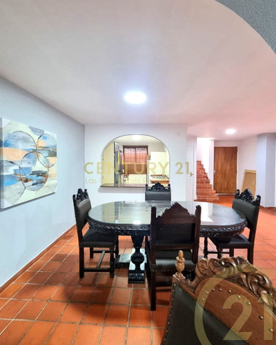Imagen 7 de 10 de Townhouse En Alquiler En Cr Aguamarina, Lecheria. Anzoategui.