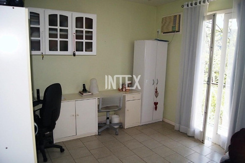 Imagem 18 de 30 de Casa Maravilhosa Dentro De Condominio De Lotes Grandes 1830m², Composto Por Casa Principal Com 3 Quartos (2 Suítes) E Anexo. - Ca00474 - 69414081
