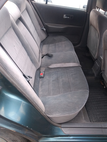 Nissan Bluebird 2.0 Sss