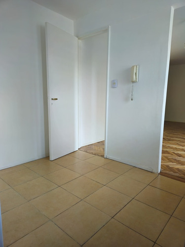Venta Departamento 2 Ambientes En Avenida Del Libertador 1500