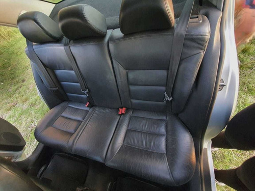Volkswagen Bora 1.8 Highline T Tiptronic Cuero 2011