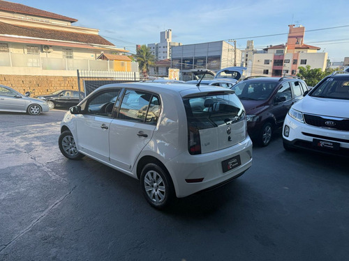 Volkswagen Up! up! take 1.0 Total Flex 12V 5p