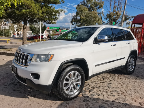 Jeep Grand Cherokee 3.6 Limited Navegación V6 4x2 Mt