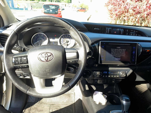 Imagem 6 de 9 de Toyota Hilux 2019 2.8 Sr Cab. Dupla 4x4 Tdi Aut. 4p