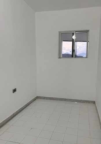 Apartamento En El Viñedo Res. Torres Blancas - Rc